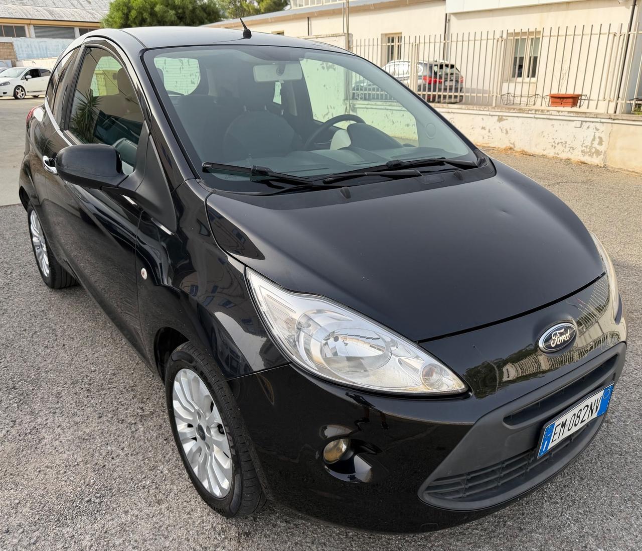 Ford Ka 1.3 TDCi 75CV TITANIUM