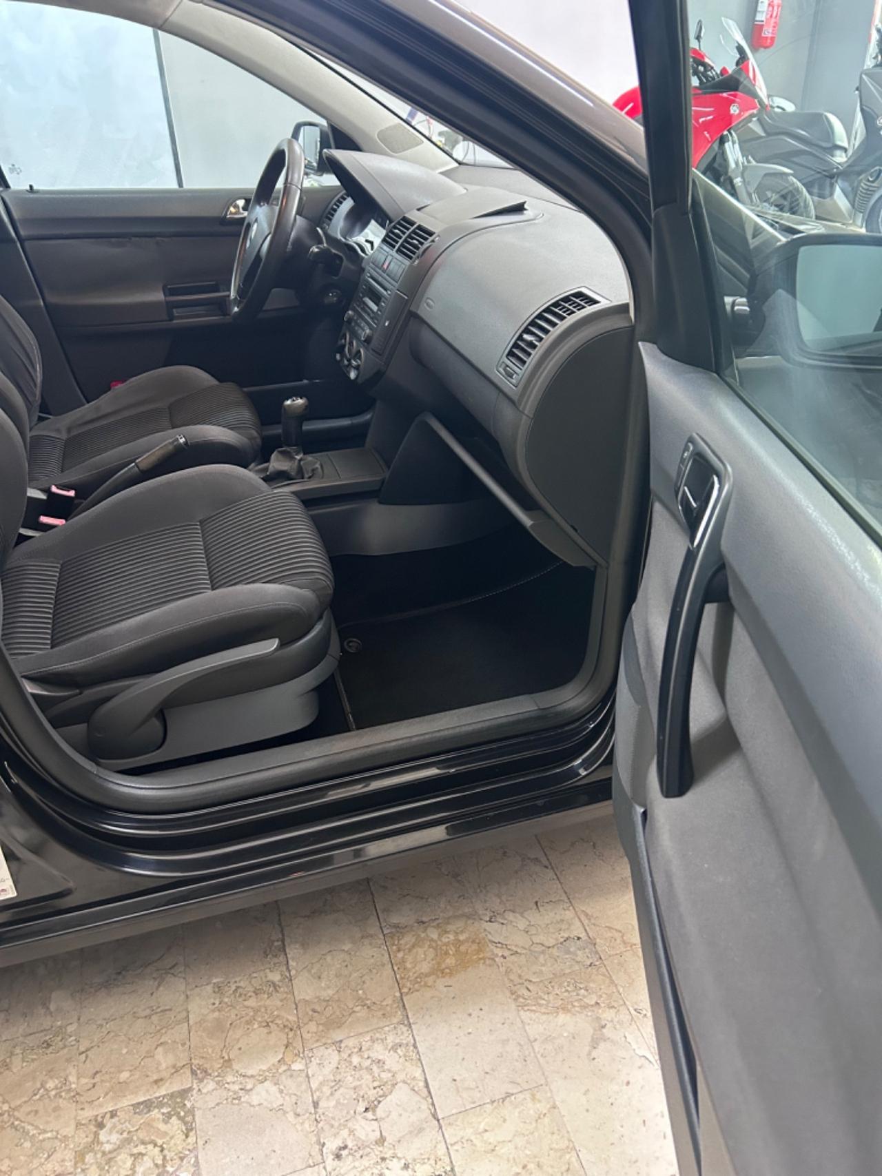 Volkswagen Polo 1.4/70 cv