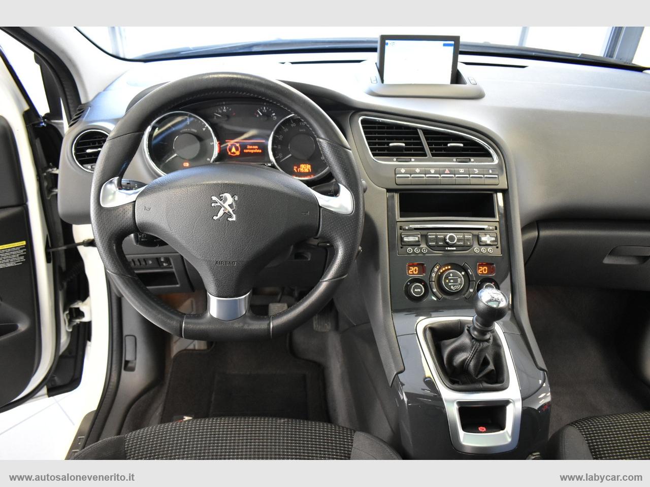 PEUGEOT 5008 BlueHDi 120 S&S Allure