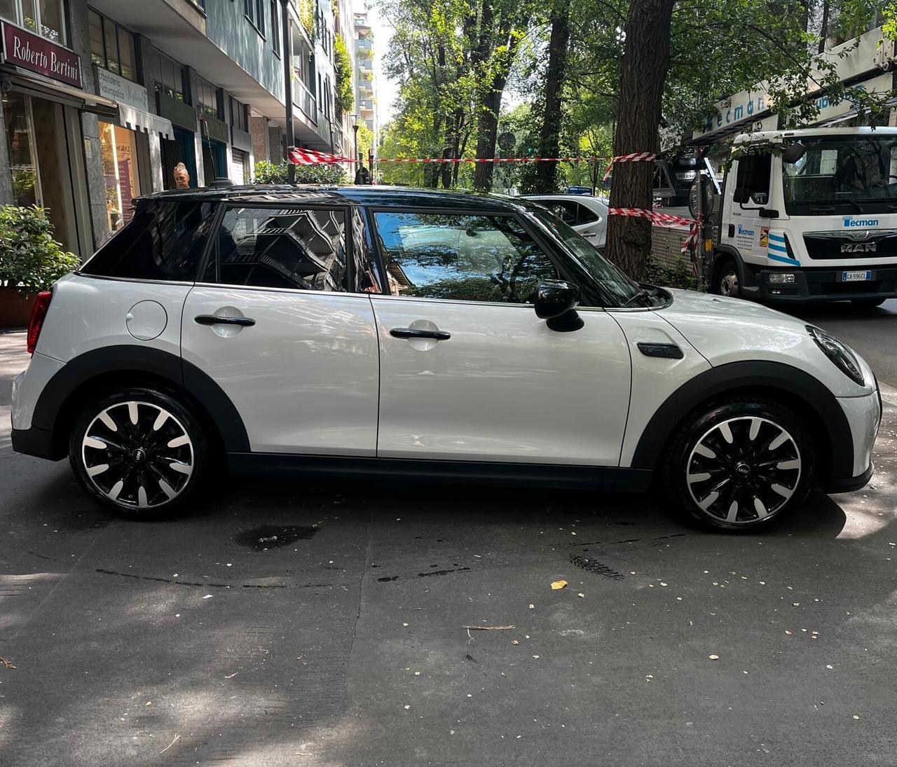 Mini 1.5 Cooper Essential