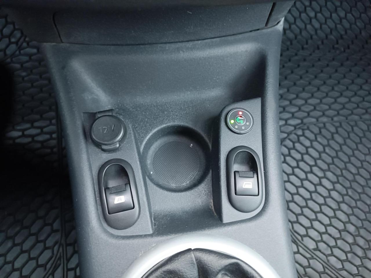 Citroen C3 1.1 Perfect ecoenergy (bi-energy)