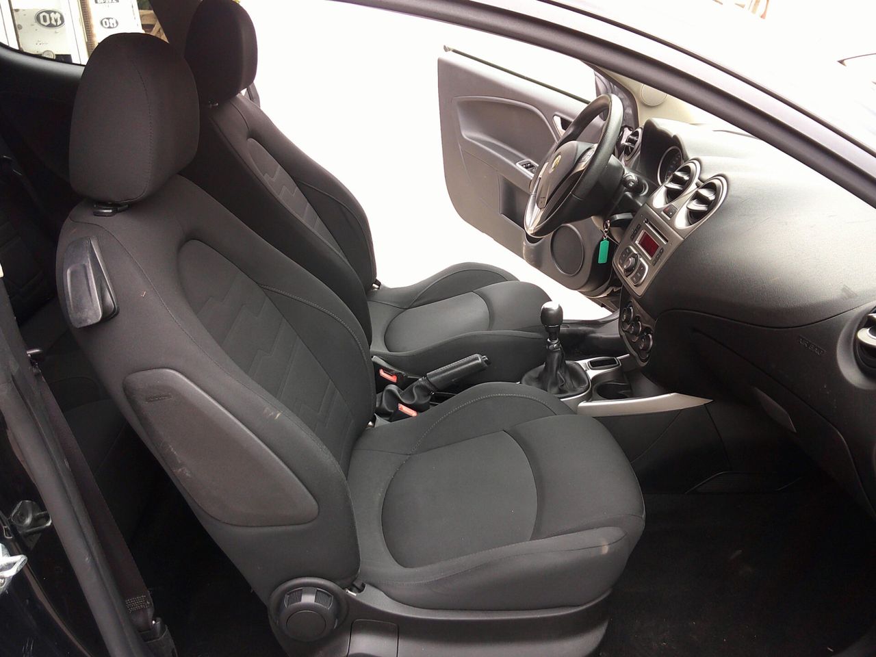 Alfa Romeo Mito 2012 photo 5