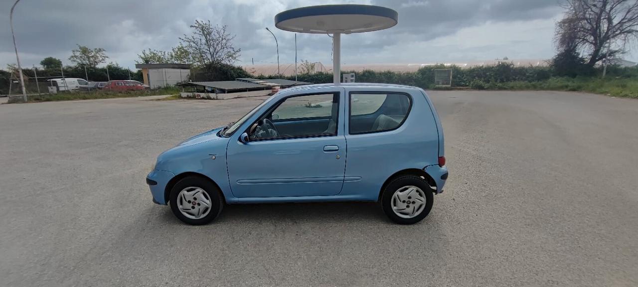 Fiat 600 bz 1.1 Active con climatizzatore e sensori park per neopatentati