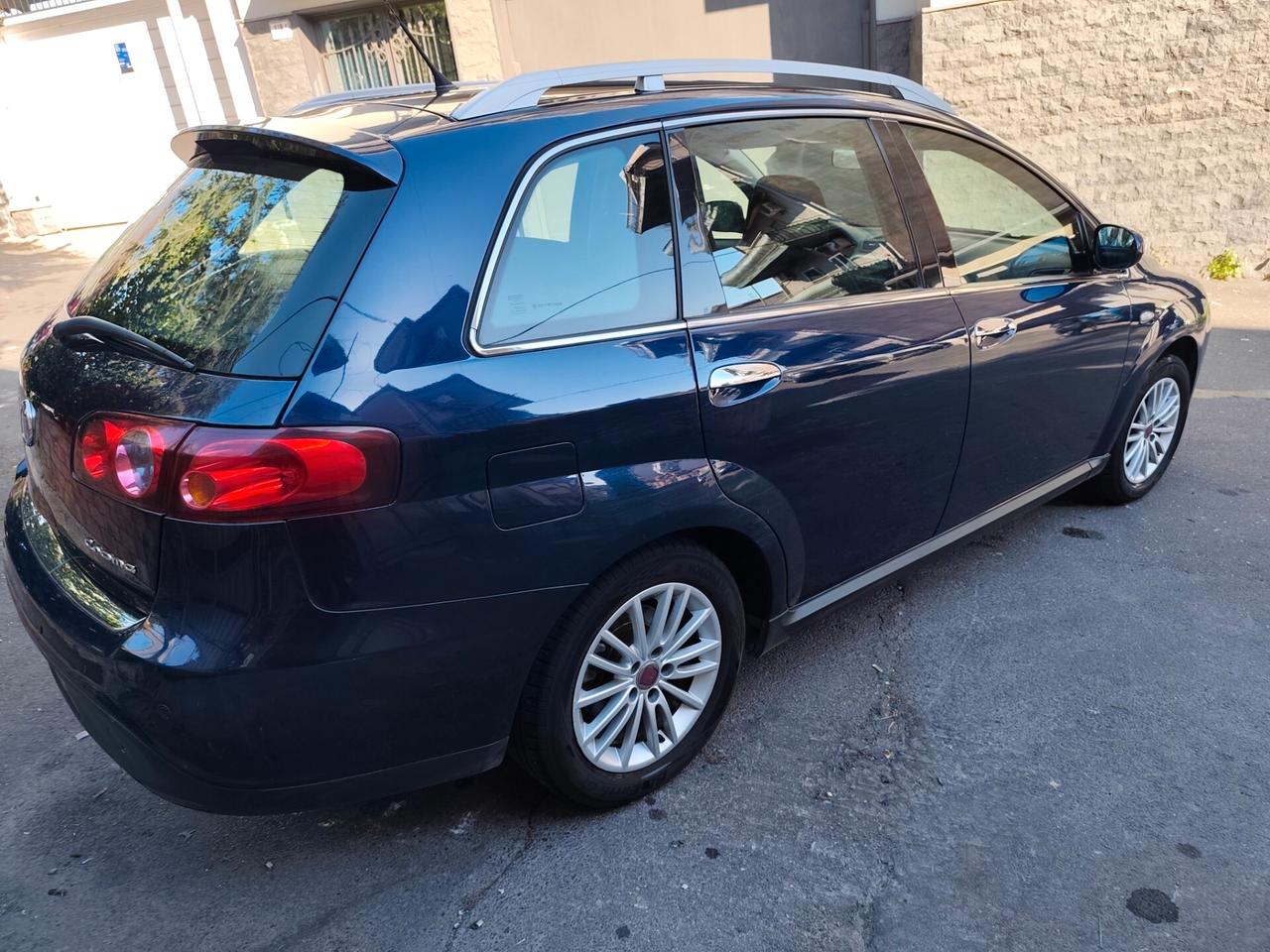 Fiat Croma 1.9 Multijet Emotion Leggi