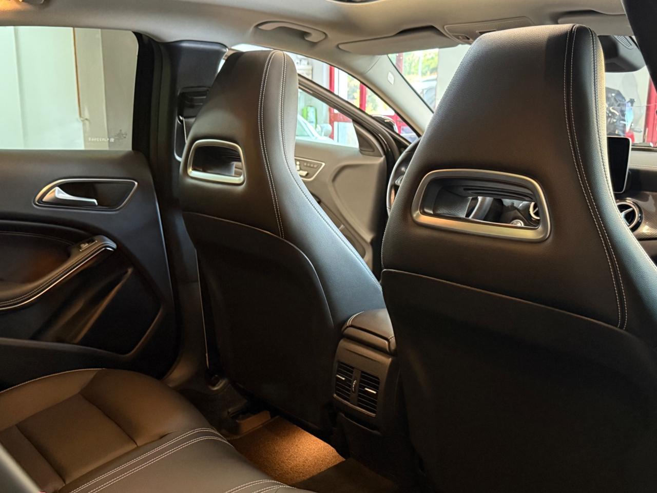 Mercedes-benz GLA 200 d Automatic Premium