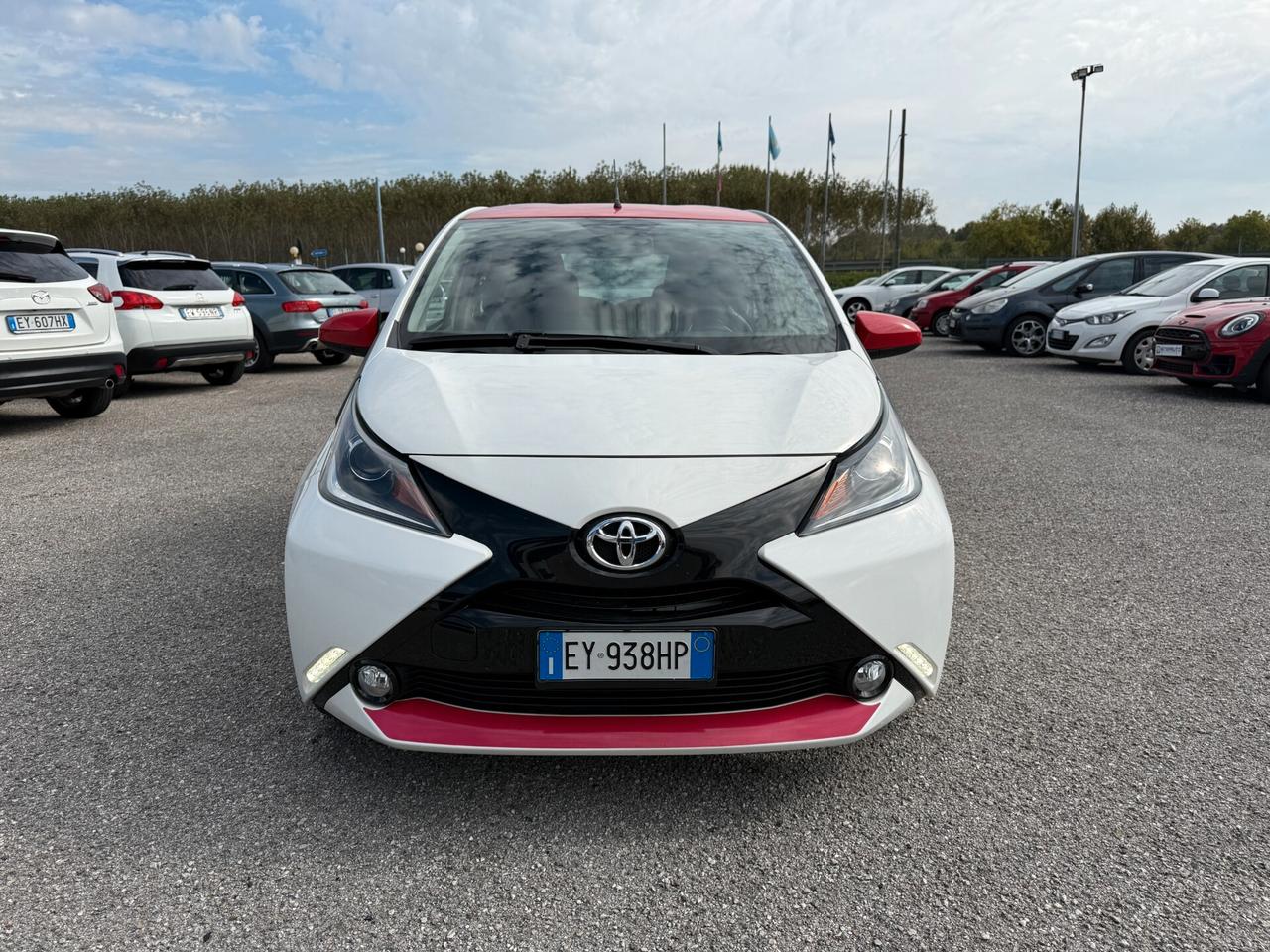 Toyota Aygo 1.0 Benzina 69 CV 5 porte x-play
