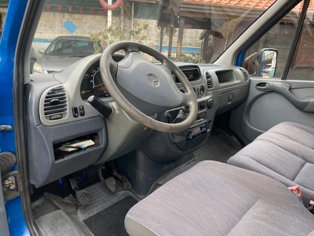 MERCEDES 616 CDI CON GRU
