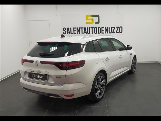 RENAULT Megane Sporter 1.6 E-TECH Plug-in Hybrid RS Line A