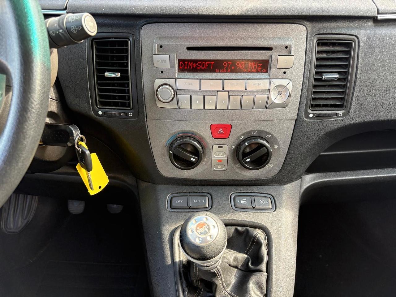 Lancia MUSA 1.4 - 110000km - adatta nepatentati