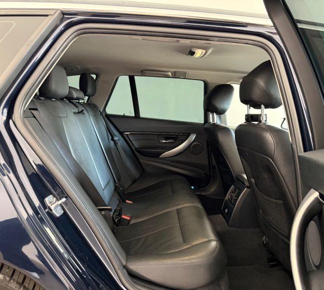 BMW 320 d xDrive Touring Luxury