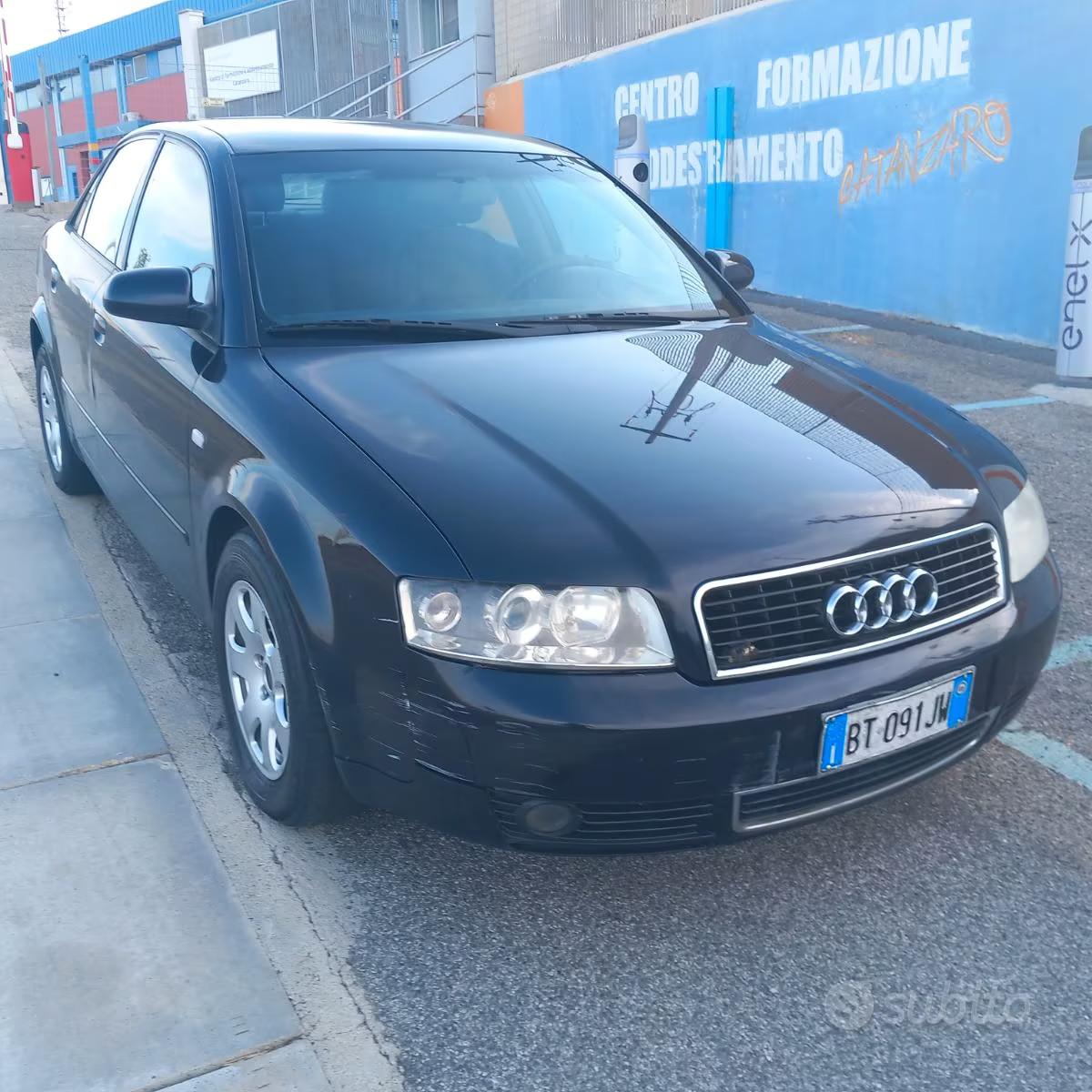 AUDI A4 1.9 TDI (GANCIO DI TRAINO)