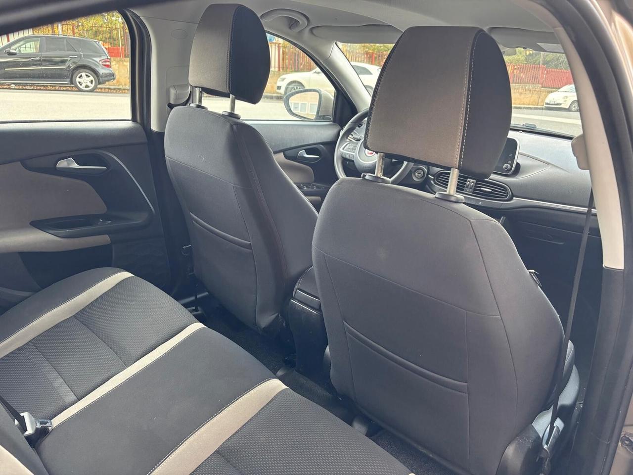 Fiat Tipo 1.6 Mjt S&S 5 porte Easy