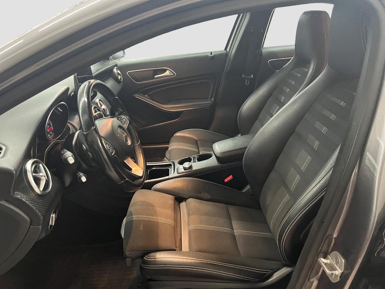 Mercedes-benz A 180d Automatic Sport 2017