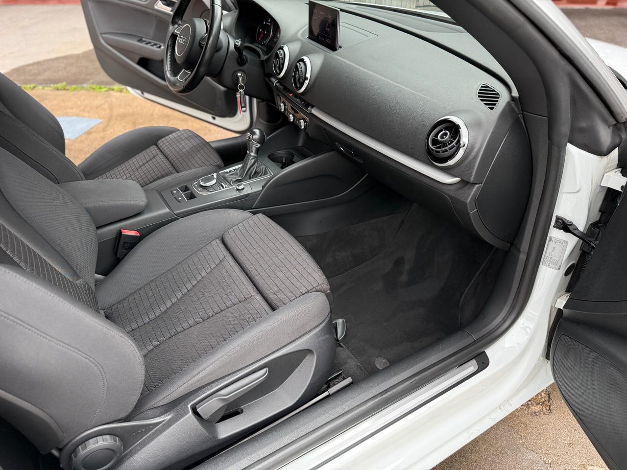 AUDI A3 CABRIO 2.0 TDI S-LINE AMBITION S-TRONIC 150CV