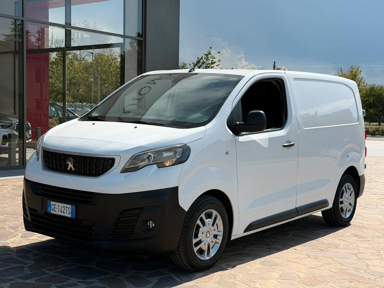 Peugeot Expert 2.0 BlueHDi - 3 posti automatico