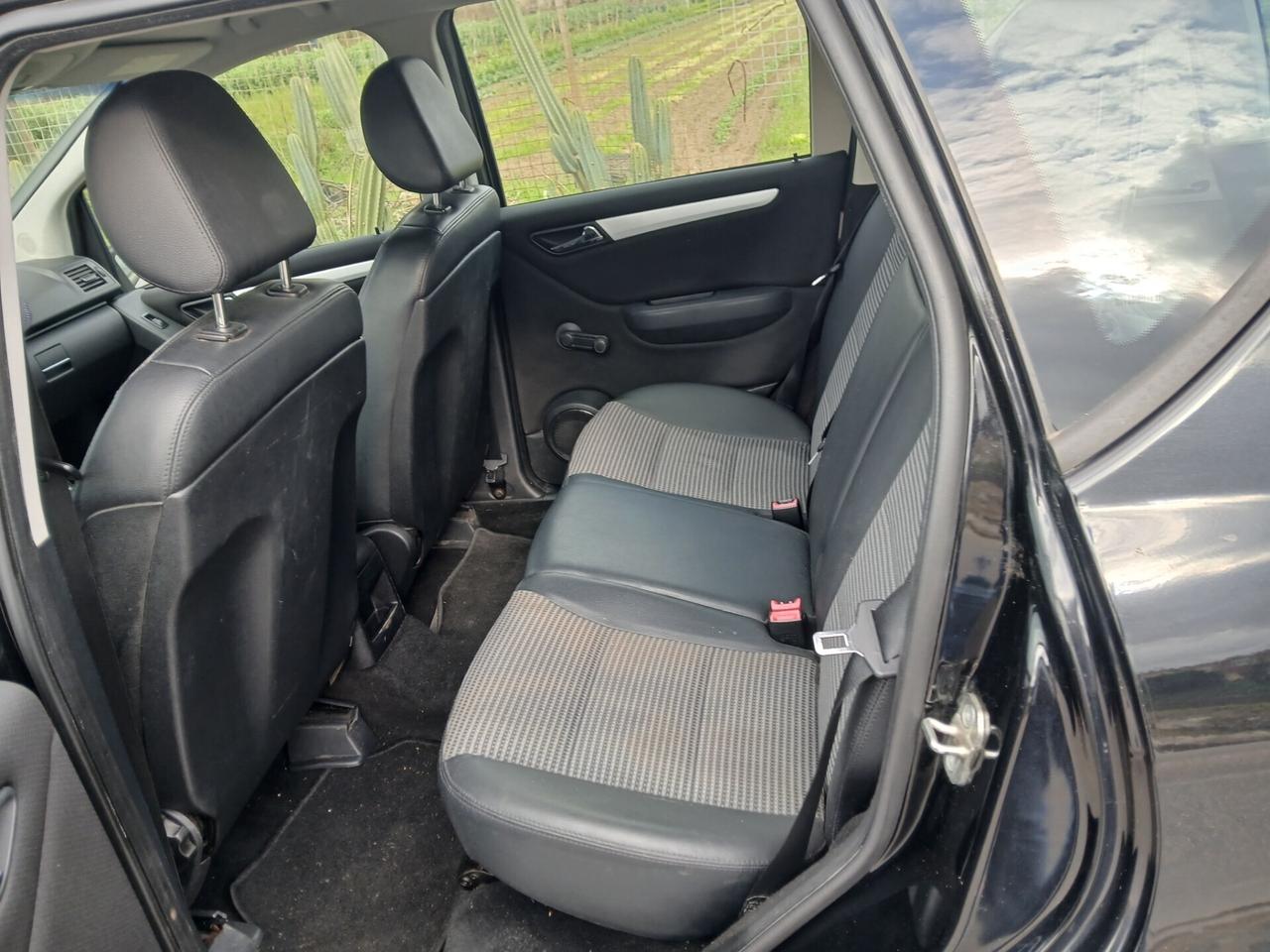 Mercedes-benz A 150 Avantgarde SOLO 135 Mila km