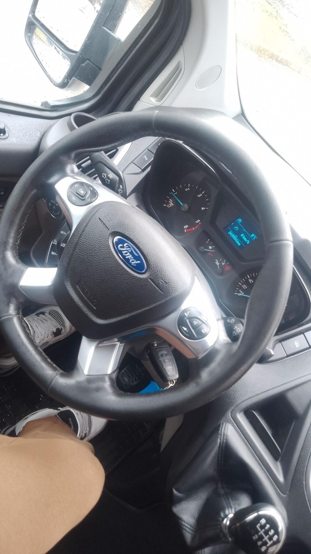 Ford Transit Custom 5 posti 2017 GANCIO TRAINO