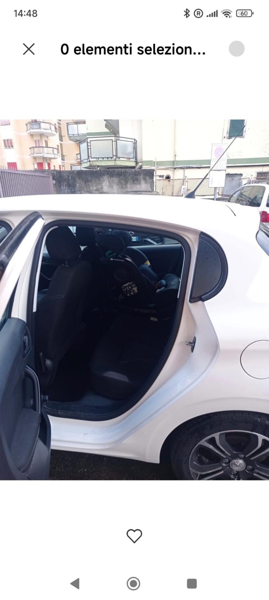 Peugeot 208 1.4 HDi 68 CV 5 porte Allure