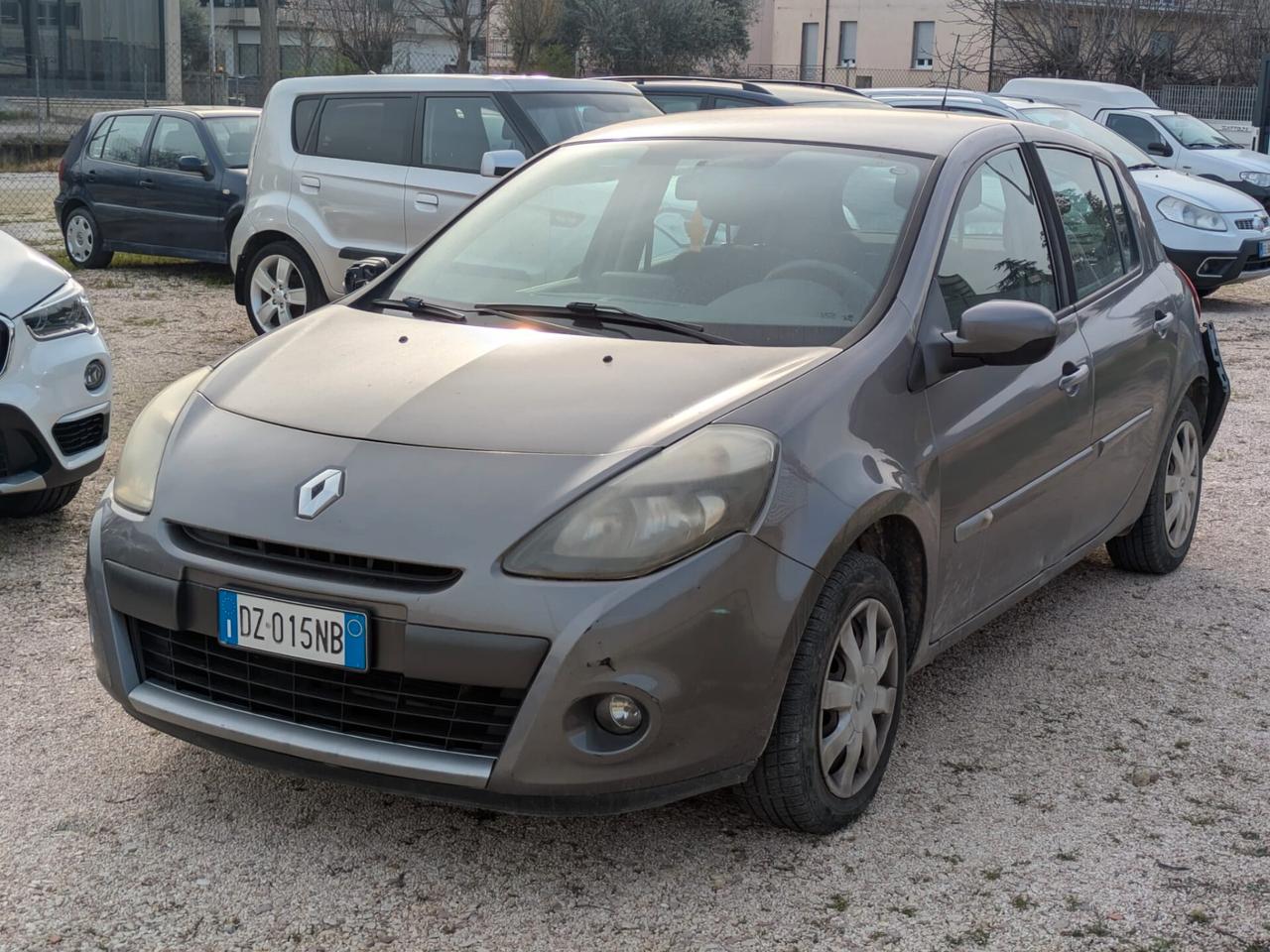Renault Clio 1.2 16V 5 porte Luxe