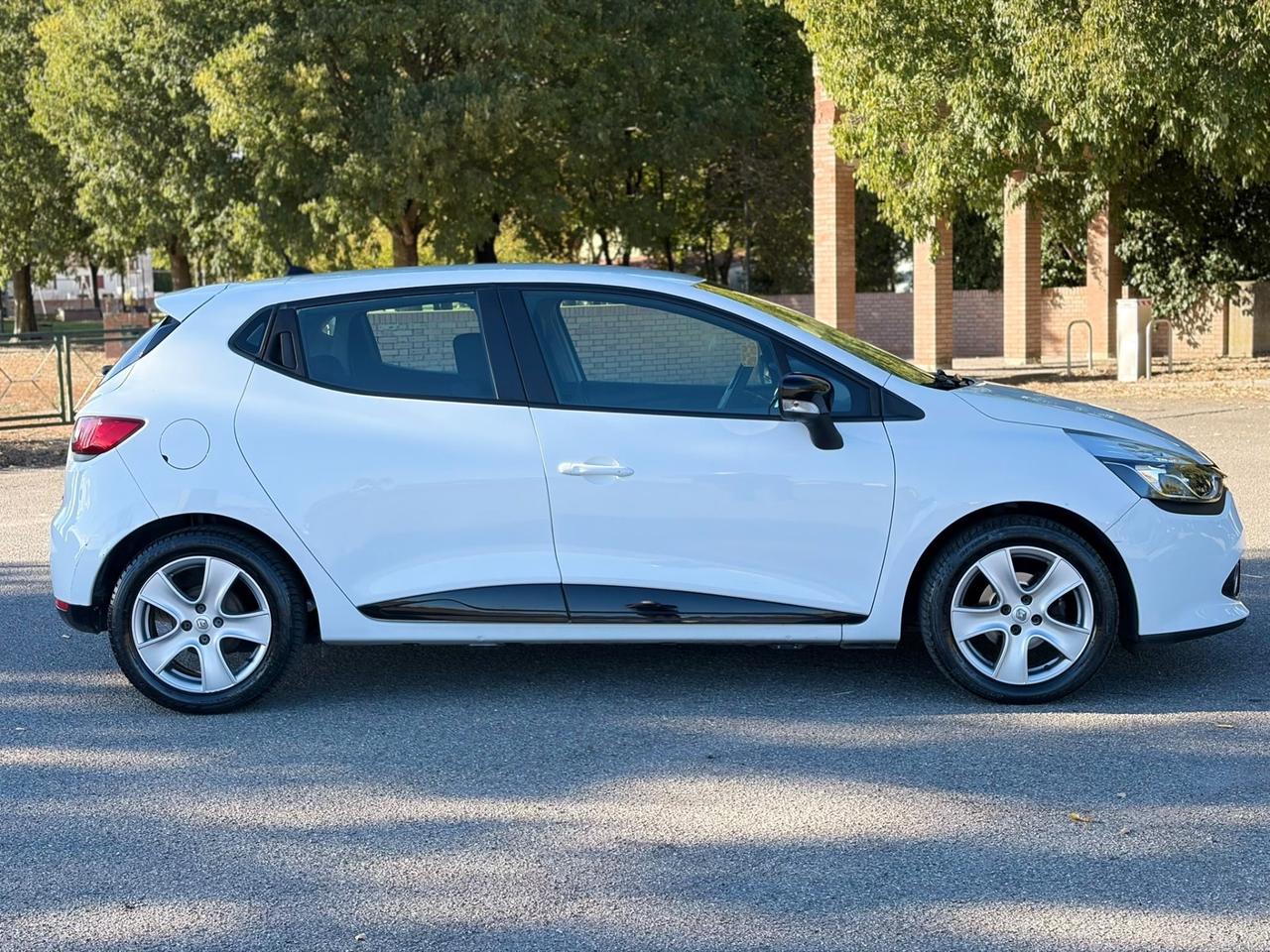 Renault Clio 1.2 75CV 5 porte Live