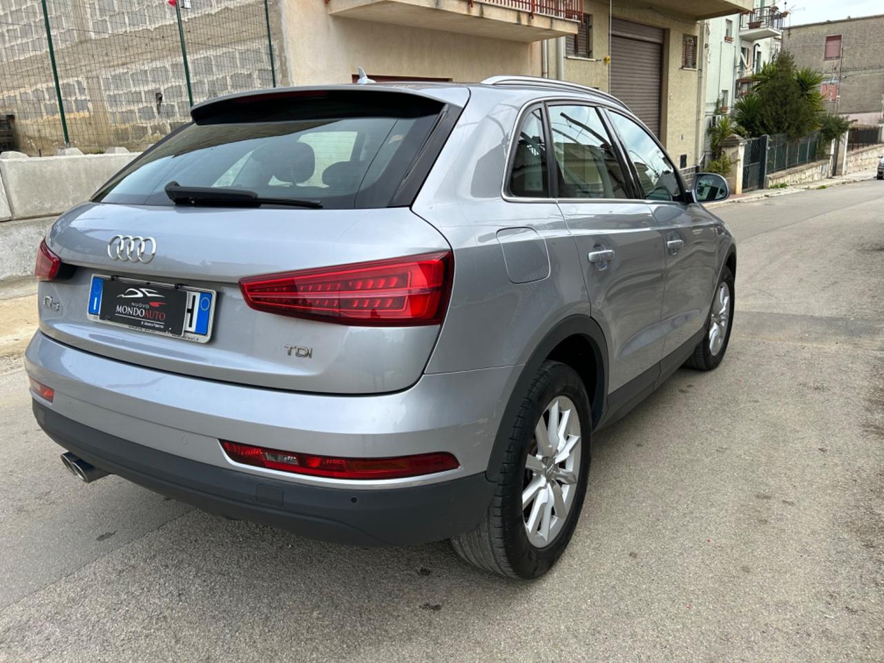 Audi Q3 2.0 TDI 120 CV Sport