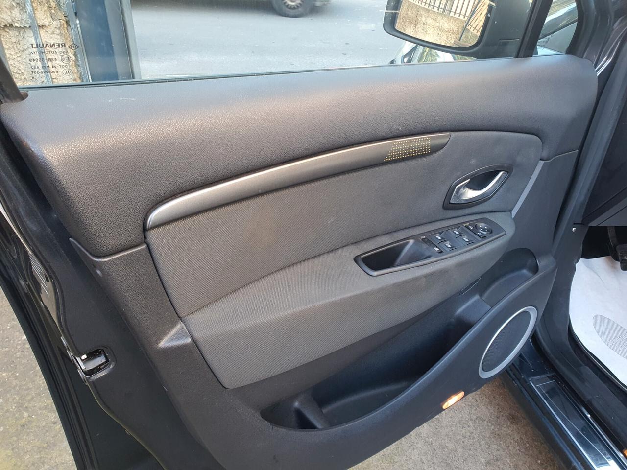 Renault Scenic Xmod 1.5 dCi 110CV Dynamique