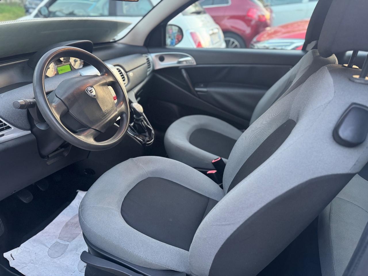 Lancia Ypsilon 1.2 benzina adatta neopatentati