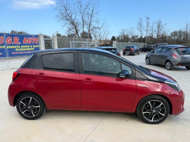 TOYOTA Yaris 1.5 Hybrid PARI AL NUOVO