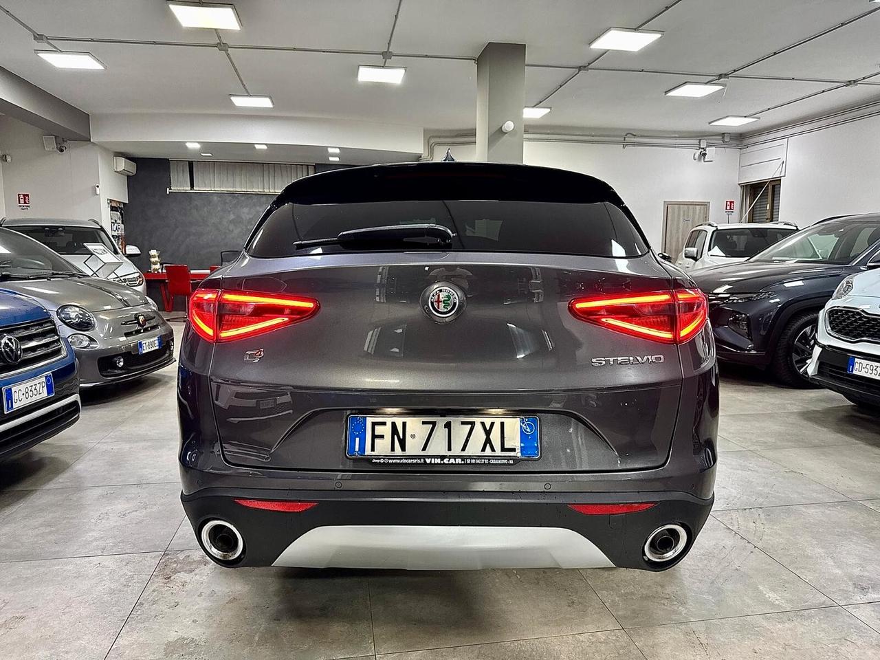 Alfa Stelvio 2.2 Turbodiesel 180 CV AT8 Q4 Super