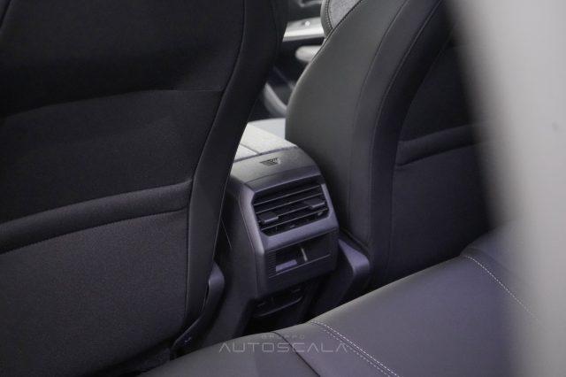 PEUGEOT 3008 Hybrid 145cv e-DCS6 Allure #Panoramic #Navigation