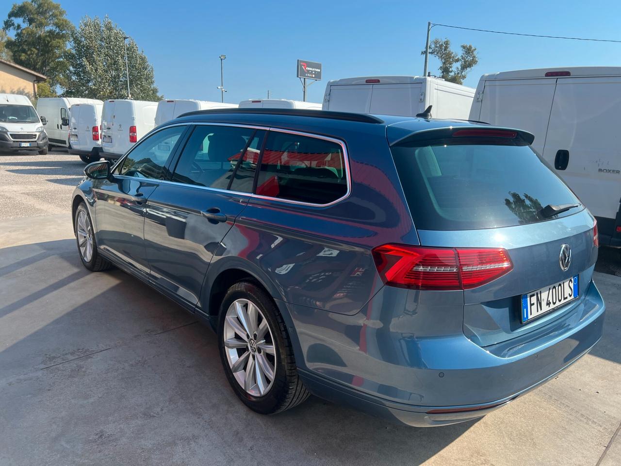 Volkswagen Passat station Wagon 1.6 TDI Automatica