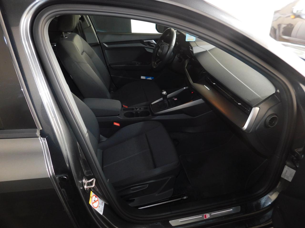 Audi A3 SPB 30 TFSI S line edition