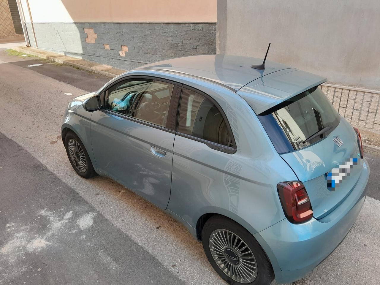 Fiat 500 Icon 3 1 42 kWh