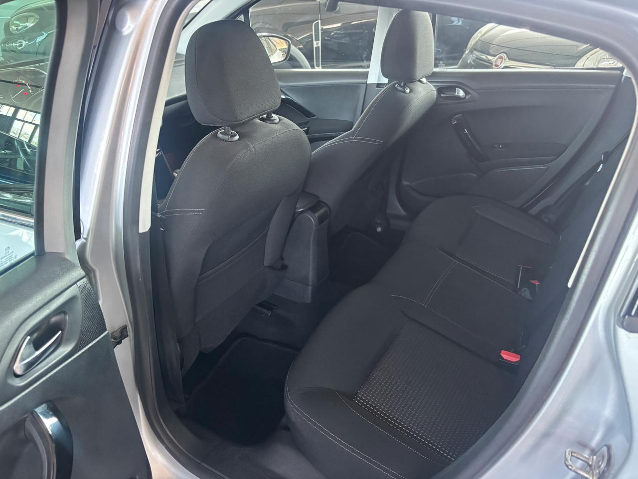 Peugeot 208 1.2 BENZINA 60KW 82CV Allure NEOPATENTATO