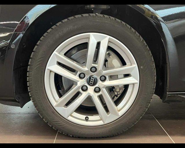 AUDI A4 Avant 40 TDI S tronic Business Advanced