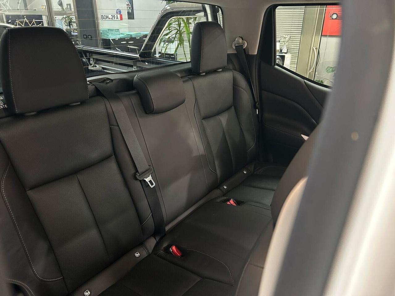 Nissan Navara 2.3 dCi 4WD Double Cab N-Connecta