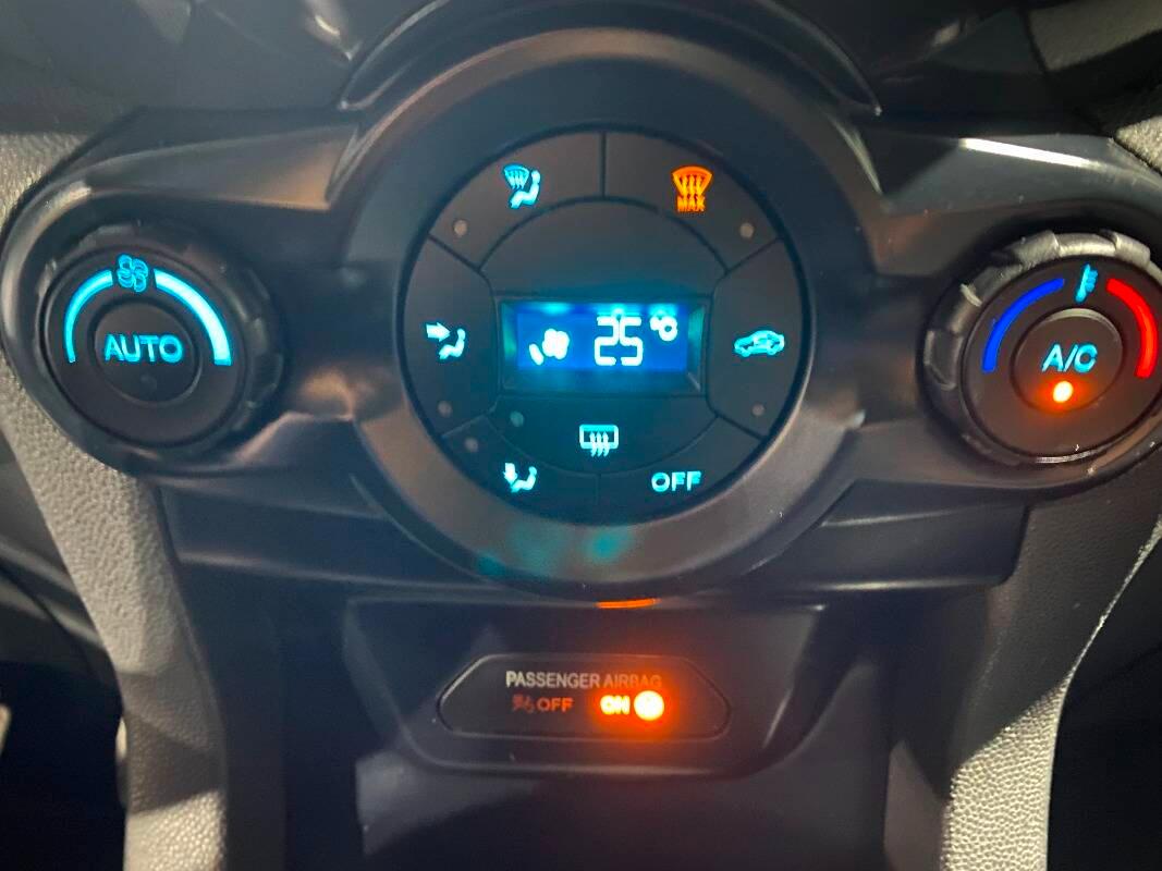 Ford EcoSport 1.5 tdci Titanium 95cv E6