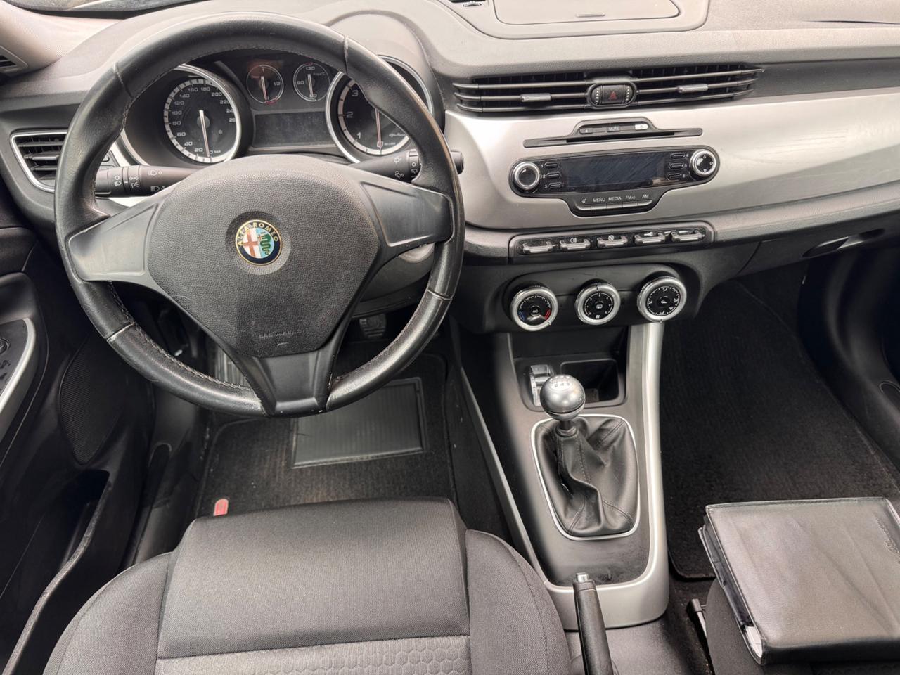 Alfa Romeo Giulietta 1.6 JTDm-2 neopaten garanzia 12m