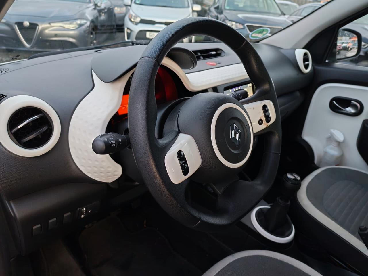 Renault Twingo SCe 65 CV Urban Night