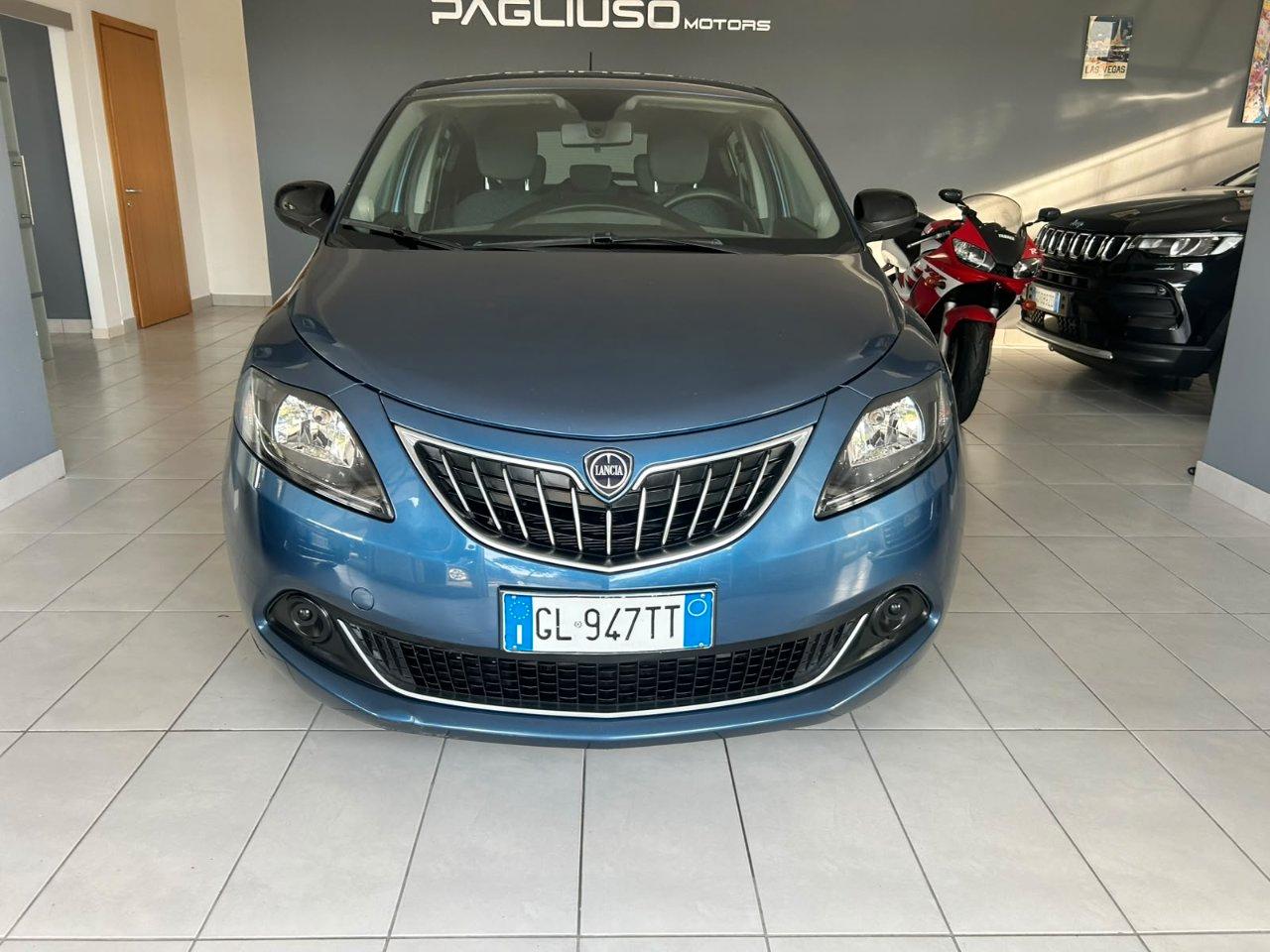 Lancia Ypsilon 1.0 firefly hybrid Silver Plus s&s 70cv