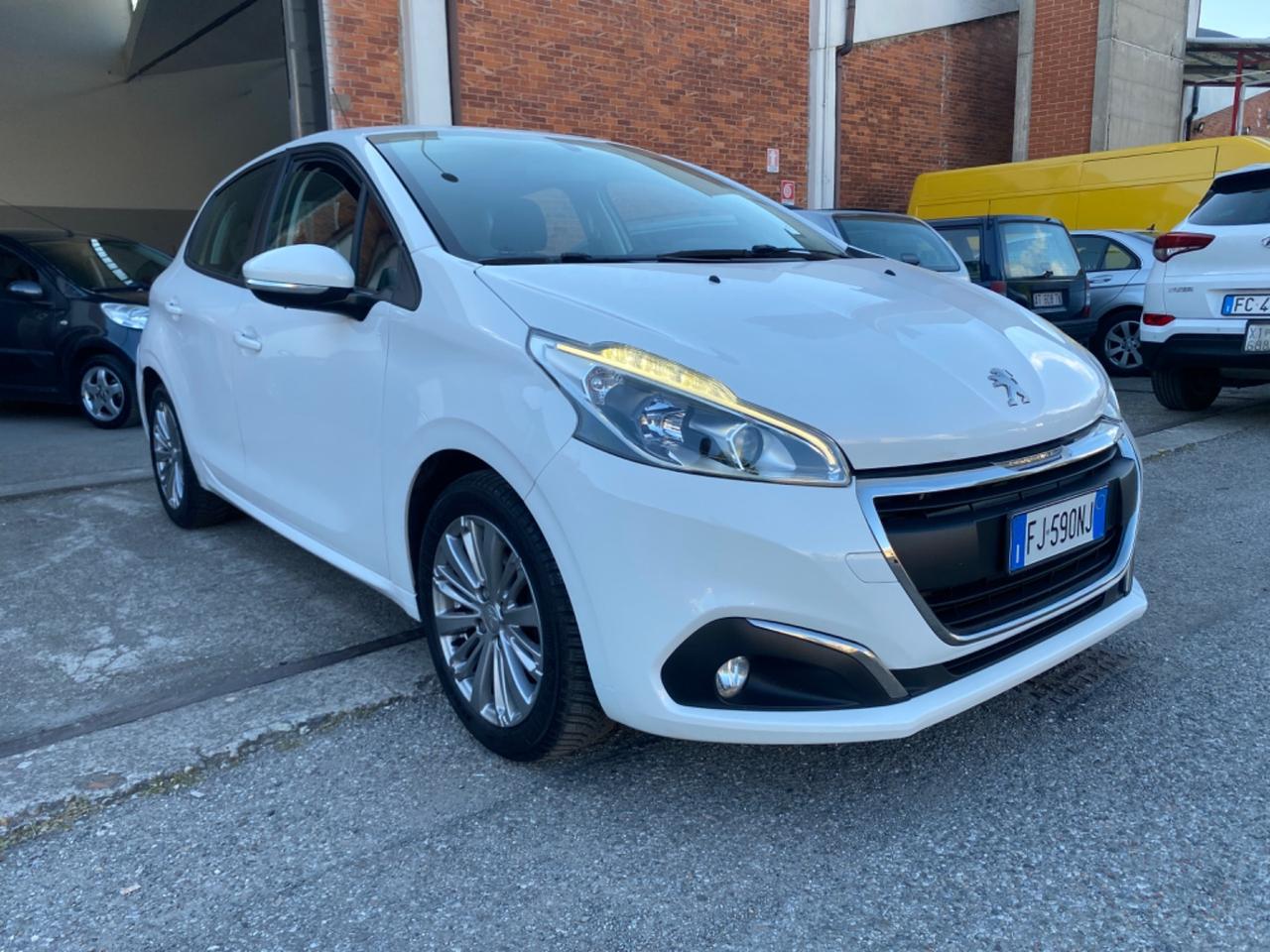 Peugeot 208 PureTech 82 5 porte Access