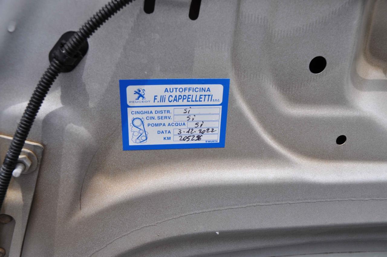 Peugeot Traveller Expert 1.6 BlueHdi 9 Posti