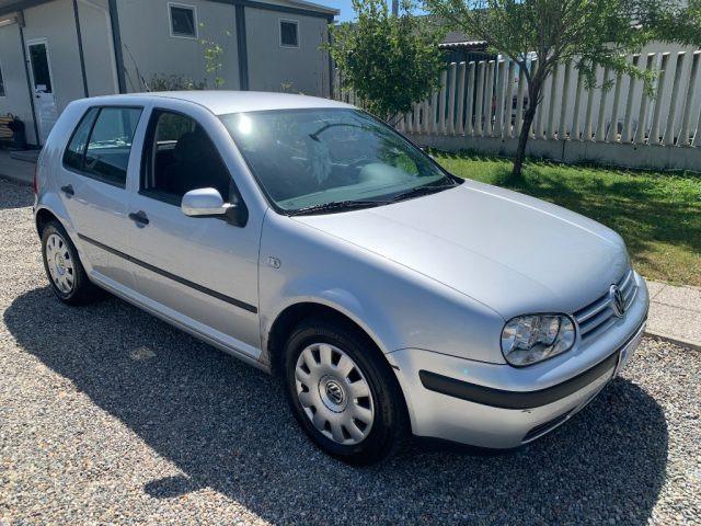 VOLKSWAGEN Golf 1.6 16V cat 5 porte Highline