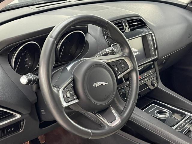 Jaguar F-Pace 3.0 D V6 300 CV AWD aut. R-Sport