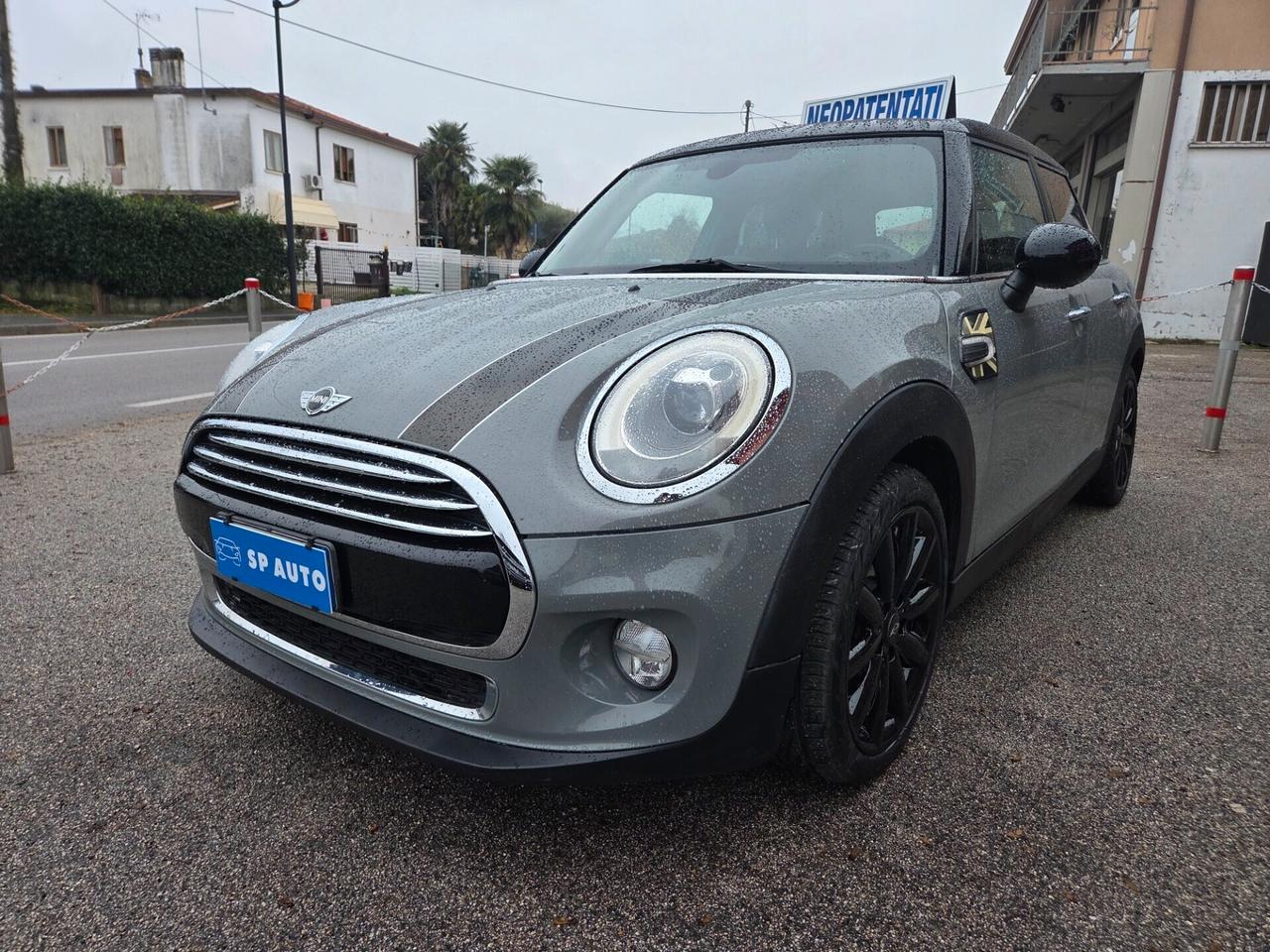 Mini Cooper 5 porte NEOPATENTATI - 2014