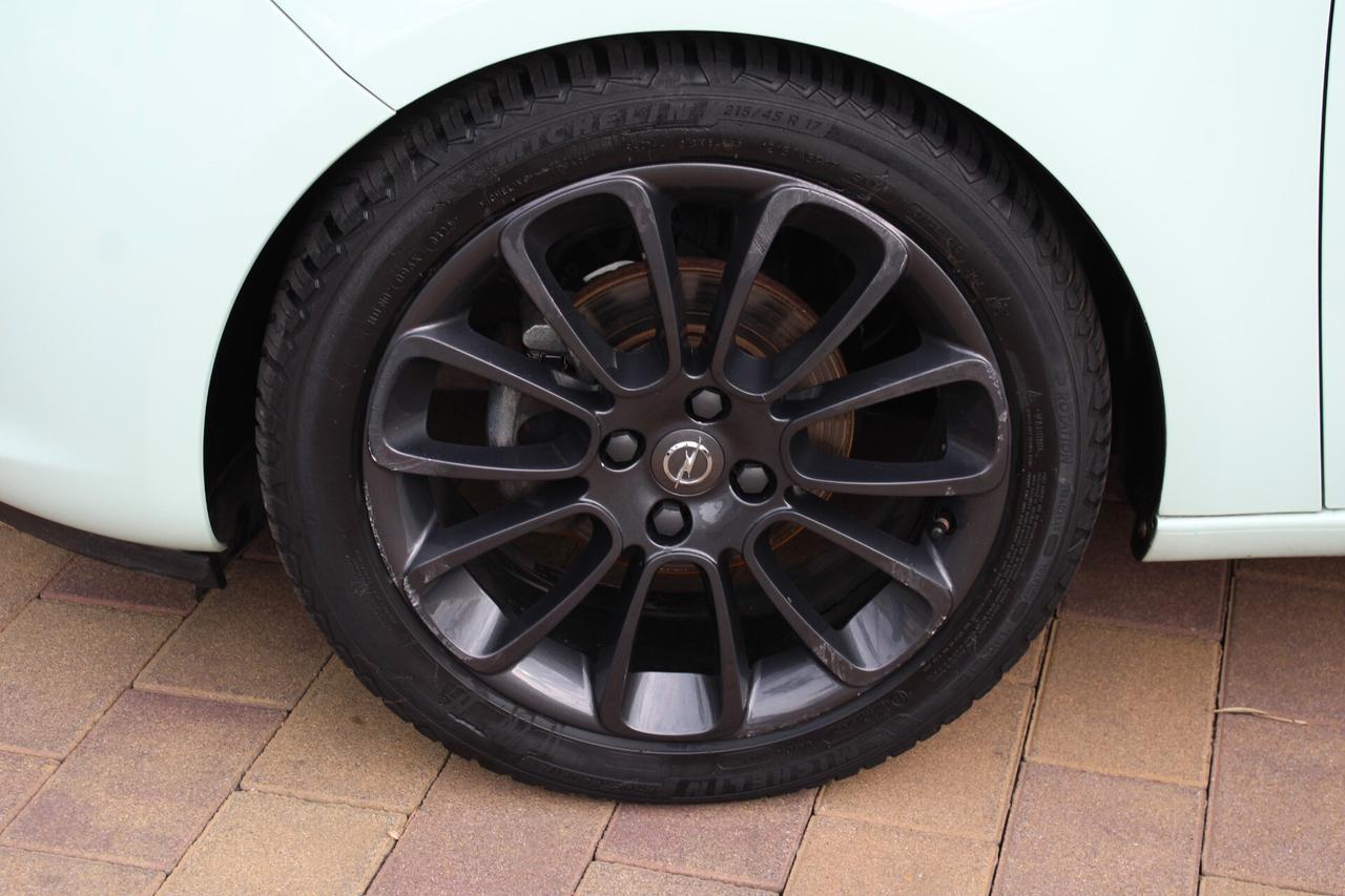 Opel Adam Rocks 1.2 70 CV Air