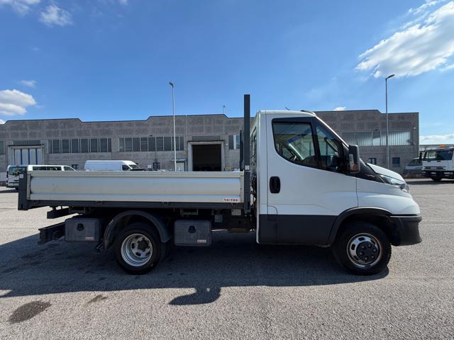 IVECO Daily 35C16H BTor3.0HPT PC-RGCabinato ribaltabile trilat
