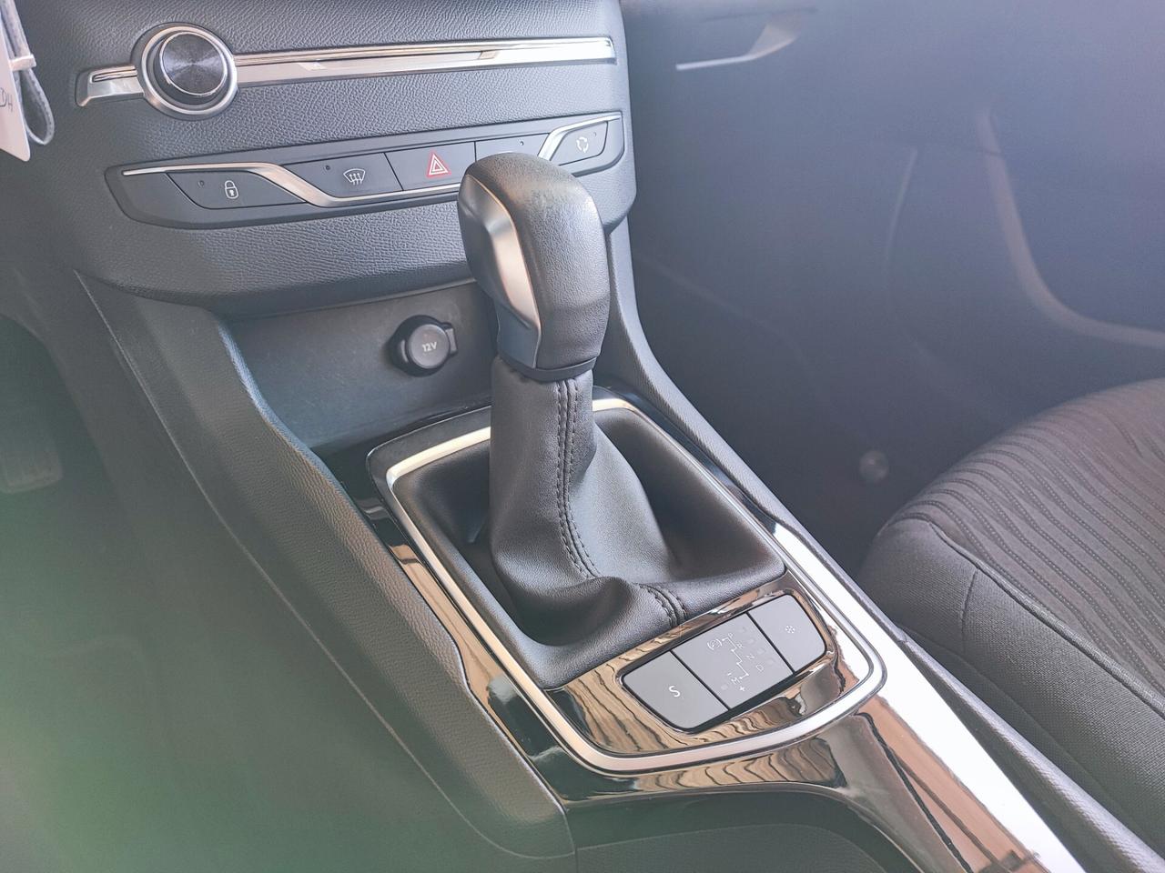 Peugeot 308 BlueHDi 120 S&S SW Business