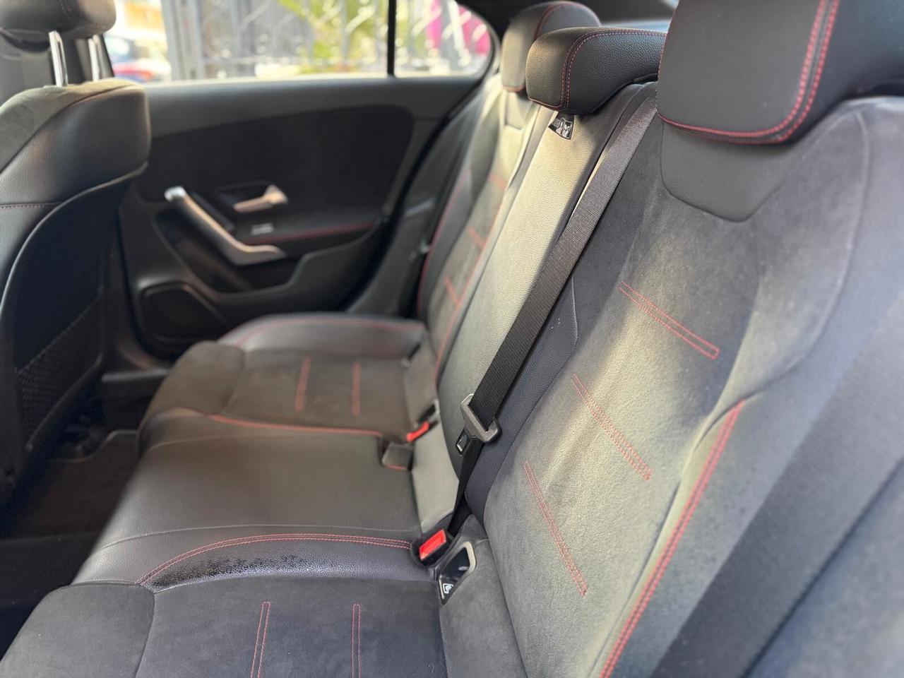 Mercedes-benz A 200 d Sedan Automatic 4Matic Premium