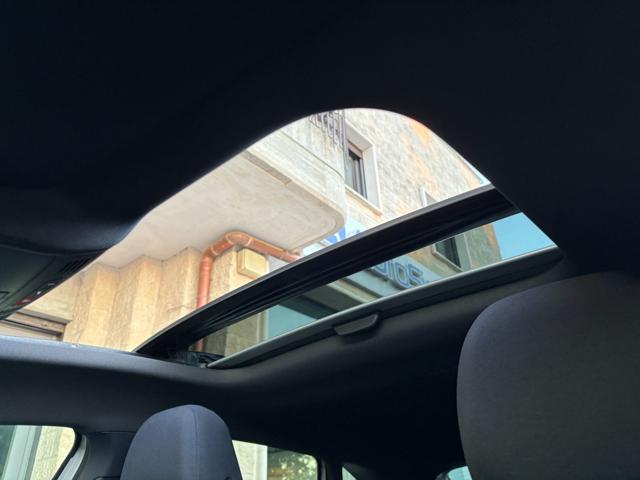 VOLKSWAGEN Taigo 1.0 TSI 110 CV DSG R-Line TETTO APR/PAN